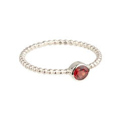 Luna - birthstone ring silver garnet January
