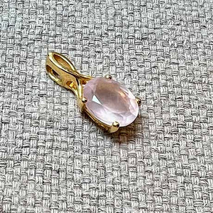 Zora - oval rose quartz gemstone pendant