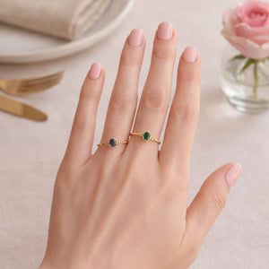 Vive - gold ring with emerald gemstone