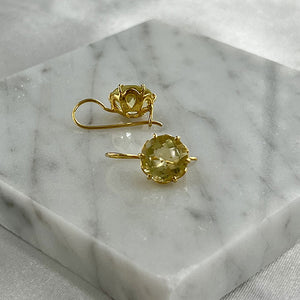 Flore - flowercup earrings with gemstone gold lemon quartz