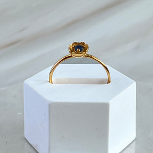 Dahlia - golden mini flower ring sapphire