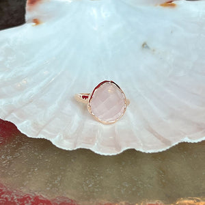 Riva - wavy edge ring gold rose quartz