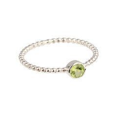 Luna - birthstone ring silver peridot August