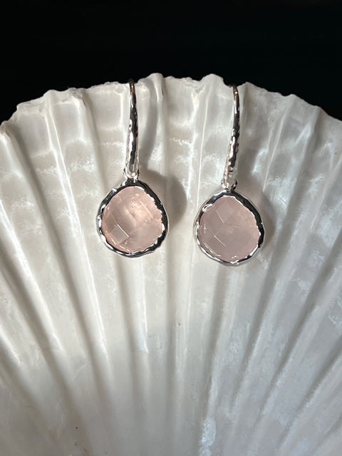 Riva - wavy edge silver earrings with rose quartz