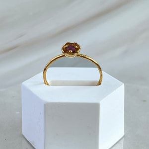Dahlia - golden mini flower ring ruby
