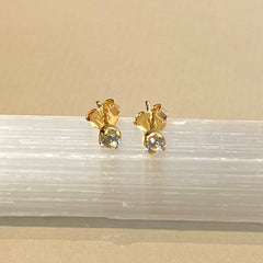 Sumi - stud earrings gold aquamarine March
