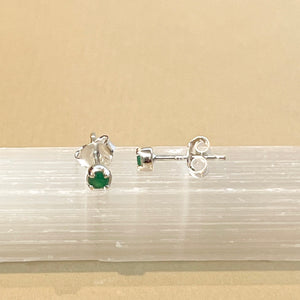 Sumi - stud earrings silver emerald May