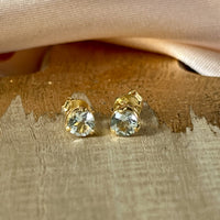 Yaya - stud earrings gold blue topaz November