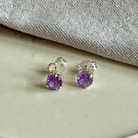 Yaya - stud earrings silver light amethyst June
