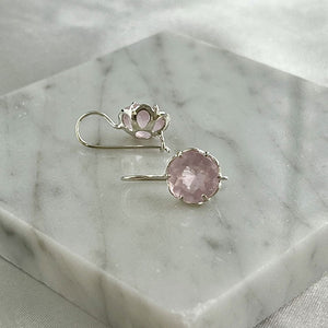 Flore - flowercup earrings silver rose quartz